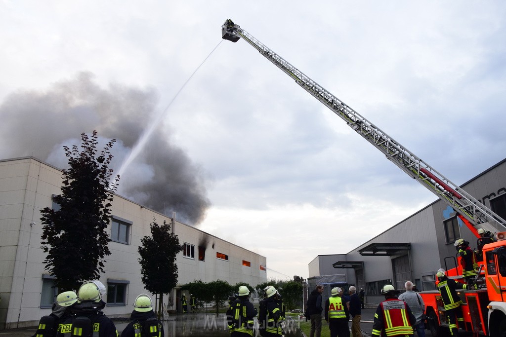 Grossbrand Halle Troisdorf Kriegsdorf Junkersring P185.JPG - Miklos Laubert